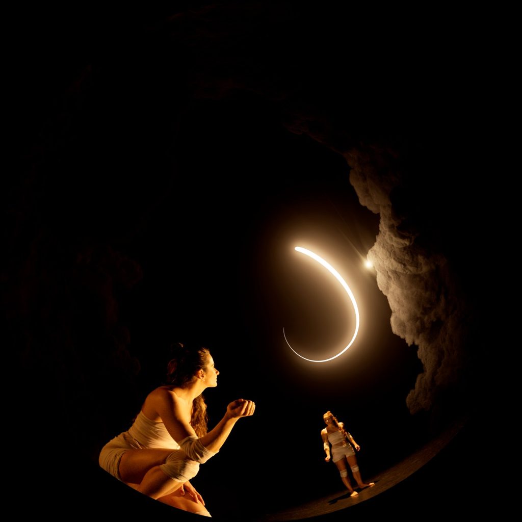 Vicious Circle – 360° immersive projection at the Montréal Planetarium